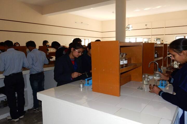 Swami Dayanand PG Degree College campus in Bareilly, Uttar Pradesh, India — photo 4
