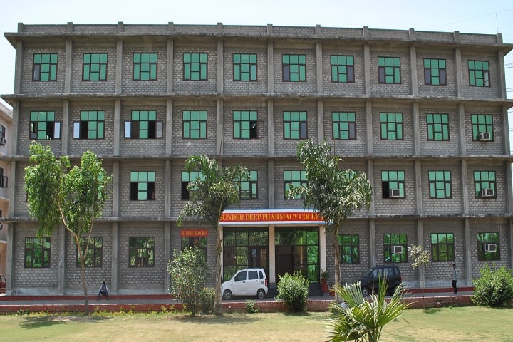 Sunder Deep Pharmacy College campus in Ghaziabad, Uttar Pradesh, India — photo 1