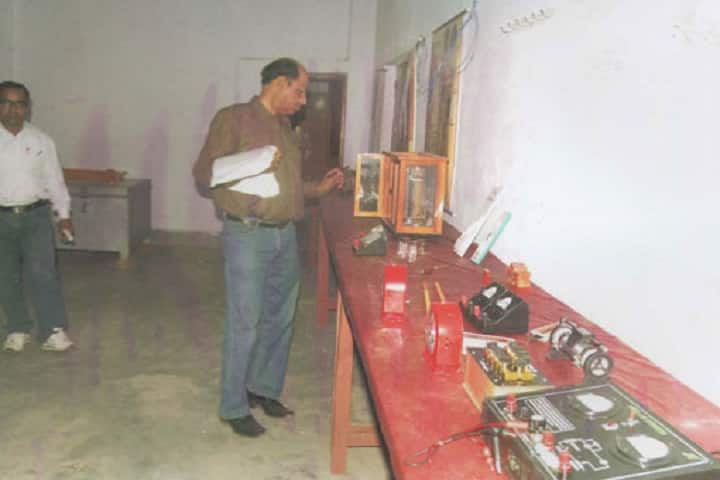 Shyam Mahavidyalaya campus in Sonbhadra, Uttar Pradesh, India — photo 4