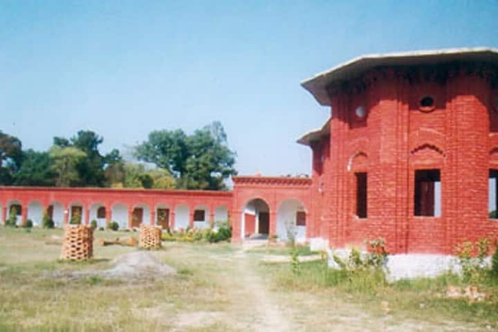 Rohit Memorial PG College campus in Sultanpur, Uttar Pradesh, India — photo 1
