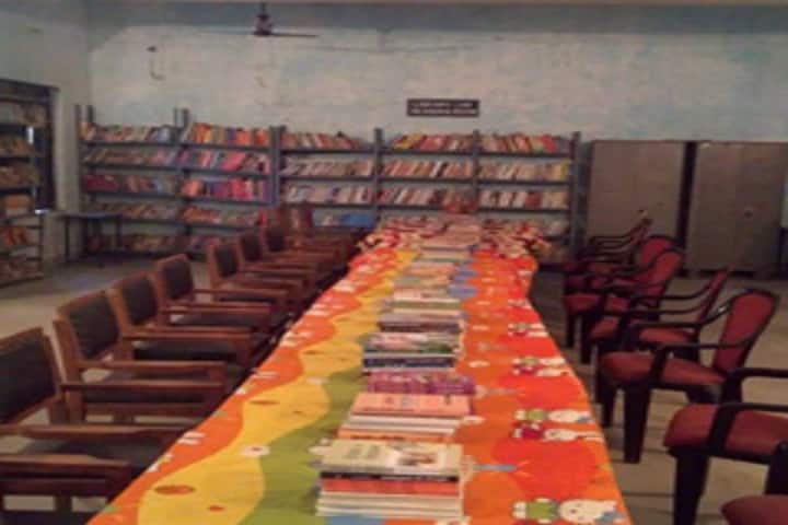 Siddh Narayan Ram Harsh Degree College campus in Allahabad, Uttar Pradesh, India — photo 3