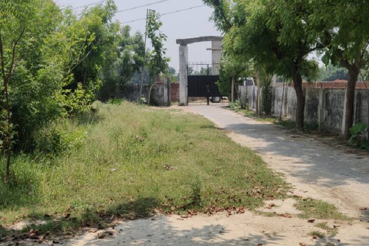 Shiv Shyam Mahavidyalaya campus in Allahabad, Uttar Pradesh, India — photo 4