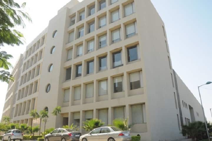 Adani Institute of Infrastructure Management campus in Ahmedabad, Gujarat, India — photo 3