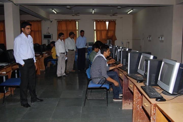 Singhania University campus in Jhunjhunu, Rajasthan, India — photo 2