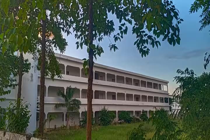 Shashwat Suryavanshi Mahavidyalaya campus in Ghazipur, Uttar Pradesh, India — photo 2