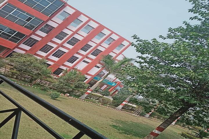 Krishnarpit Institute of Law campus in Allahabad, Uttar Pradesh, India — photo 2