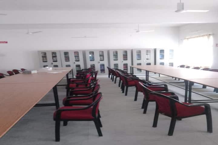 KP Law College campus in Allahabad, Uttar Pradesh, India — photo 4