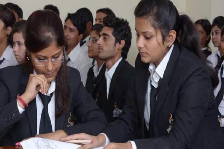 Jagannath Prasad Smarak College of Law campus in Allahabad, Uttar Pradesh, India — photo 3