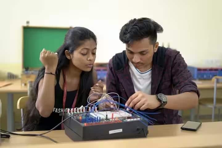 Government Polytechnic campus in Allahabad, Uttar Pradesh, India — photo 3
