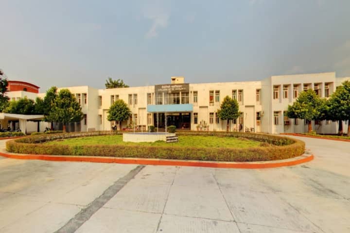College of Technology (GBPUAT Pantnagar) campus in Pantnagar, Uttarakhand, India — photo 4