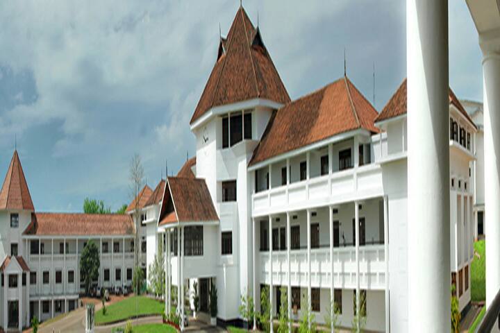 Saintgits Institute of Management campus in Pathamuttam, Kerala, India — photo 1