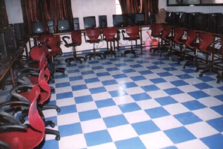 Shri Shantaveer Arts and Commerce College campus in Vijayapura, Karnataka, India — photo 6