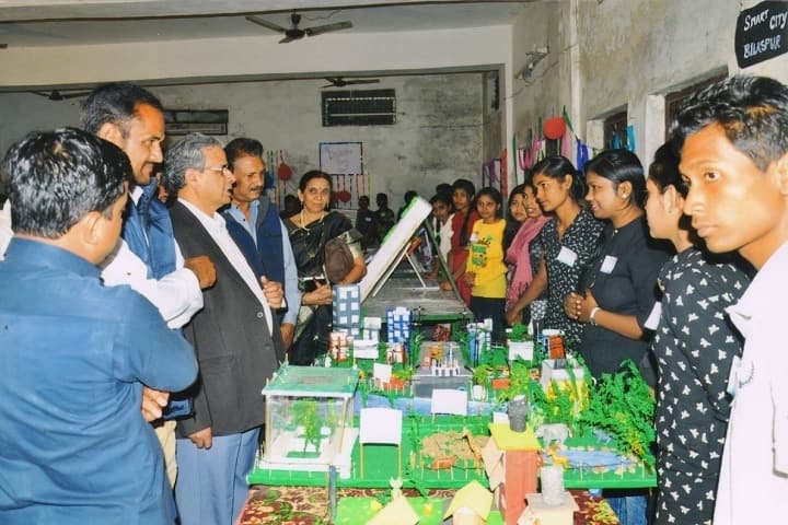 Dwarika Prasad Vipra PG College campus in Bilaspur, Chhattisgarh, India — photo 2