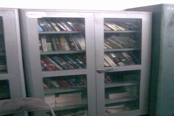 Arya Kanya Mahavidyalaya campus in Jhansi, Uttar Pradesh, India — photo 2