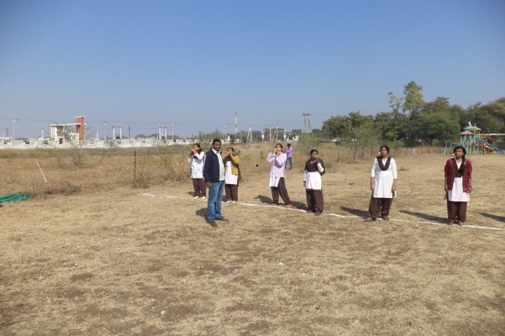 Devi Rukmani Mahavidhyalay campus in Khargone, Madhya Pradesh, India — photo 5