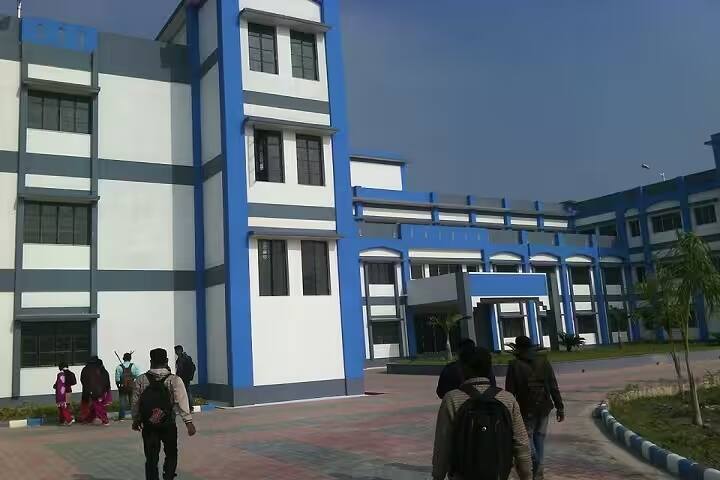Lilabati Mahavidyalaya campus in Jateshwar, West Bengal, India — photo 1