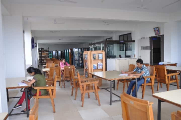 KLE University College of Pharmacy campus in Belgaum, Karnataka, India — photo 4