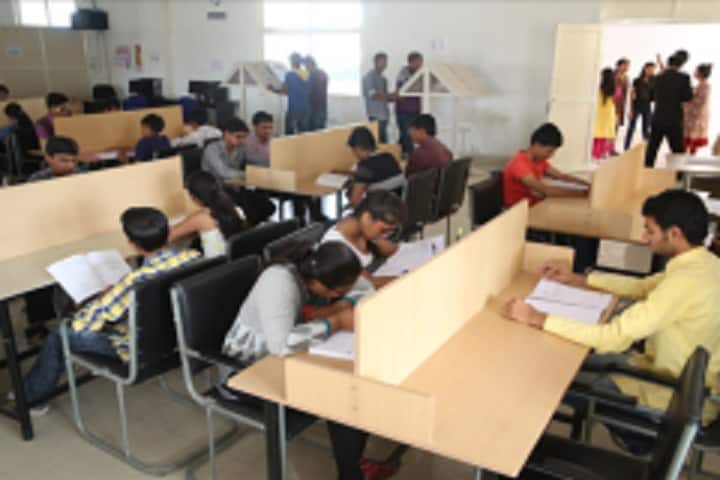SAL Engineering and Technical Institute campus in Ahmedabad, Gujarat, India — photo 3