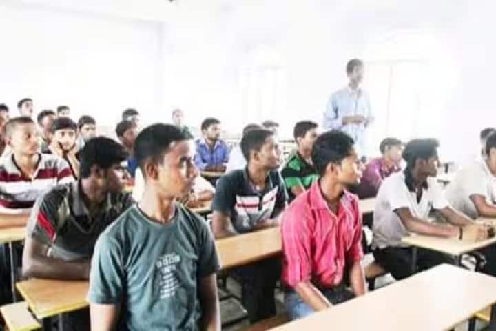 Badri Narayan Mukteshwar College campus in Lakhisarai, Bihar, India — photo 1
