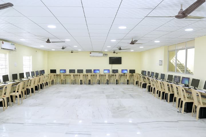 Vagdevi Degree College campus in Narasaraopet, Andhra Pradesh, India — photo 3