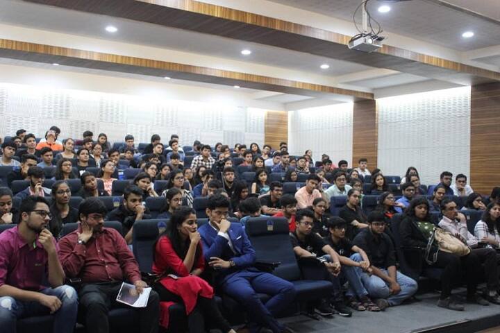 NM College of Commerce and Economics campus in Mumbai, Maharashtra, India — photo 5