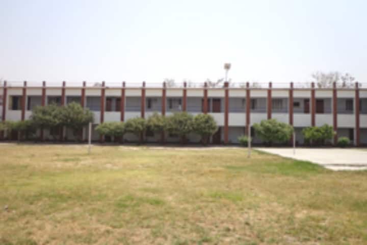 Rajdeep Mahila PG College campus in Mirzapur, Uttar Pradesh, India — photo 1
