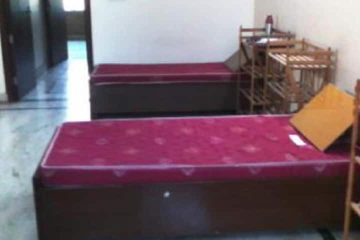 Aditya College of Law campus in Agra, Uttar Pradesh, India — photo 5