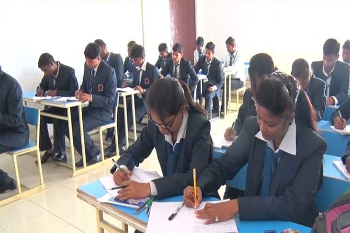 Saraswati Higher Education and Technical College of Pharmacy campus in Varanasi, Uttar Pradesh, India — photo 3