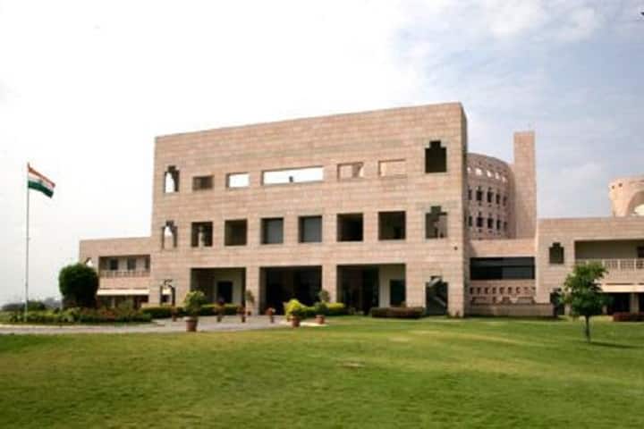 ISB Hyderabad campus in Hyderabad, Telangana, India — photo 2