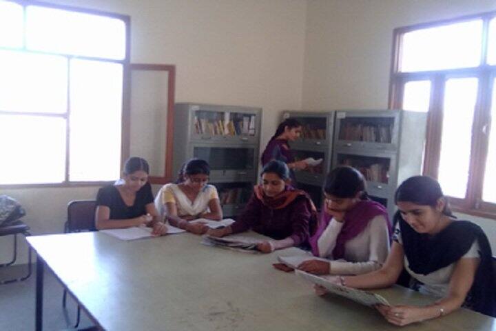 Guru Nanak Khalsa College campus in Sultanpur Lodhi, Punjab, India — photo 3