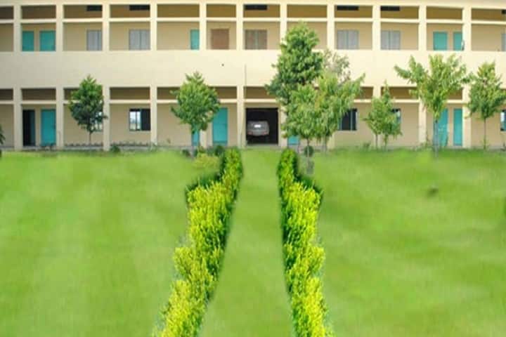 Sri Puttulal Memorial Mahavidyalaya campus in Farrukhabad, Uttar Pradesh, India — photo 1