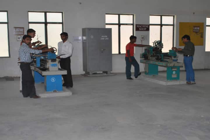 KLS Institute of Engineering and Technology campus in Bijnor, Uttar Pradesh, India — photo 5