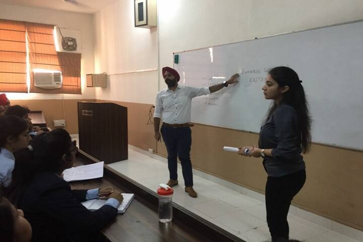 Chitkara Business School campus in Chandigarh, India — photo 2
