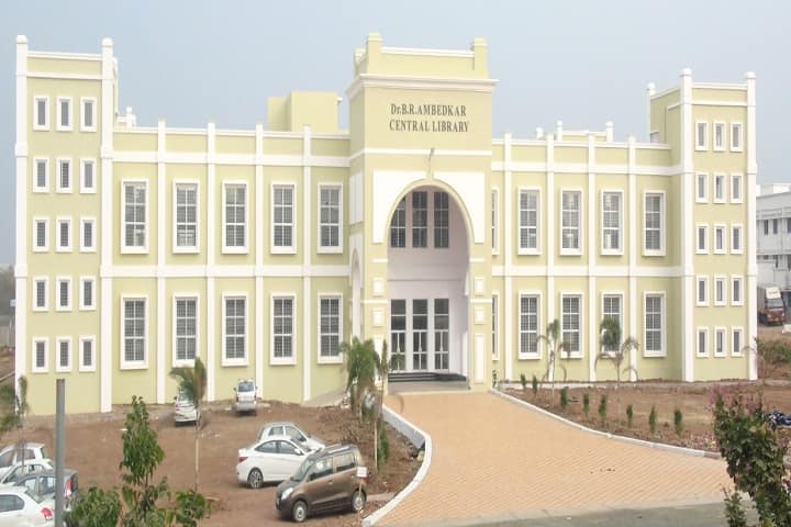 Adikavi Nannaya University campus in Rajahmundry, Andhra Pradesh, India — photo 5