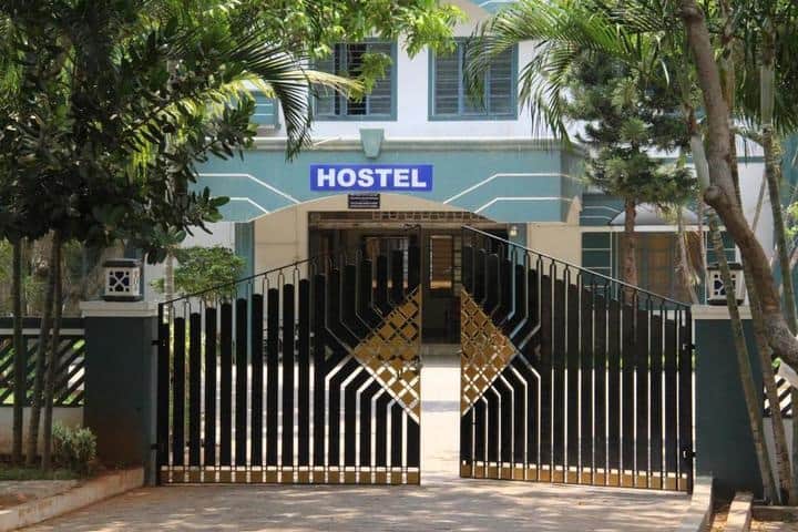 Theivanai Ammal College for Women campus in Chennai, Tamil Nadu, India — photo 5