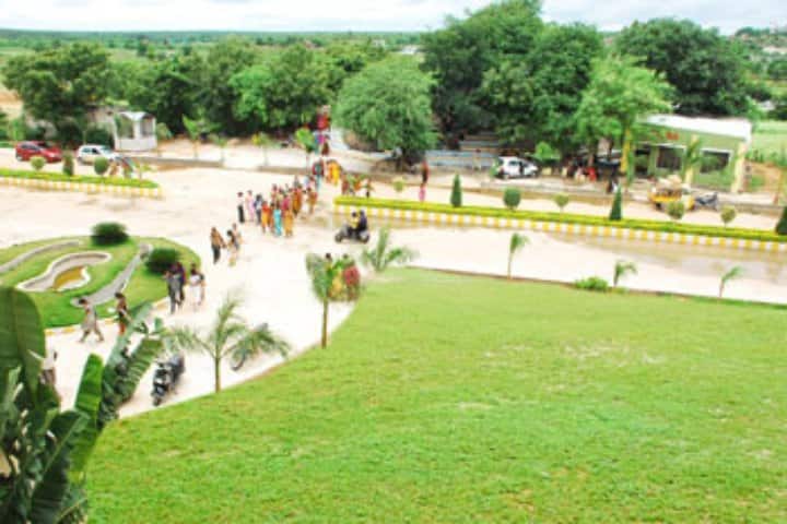 Malla Reddy Engineering College for Women campus in Secunderabad, Telangana, India — photo 3