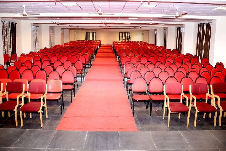 Malla Reddy Engineering College for Women campus in Secunderabad, Telangana, India — photo 4