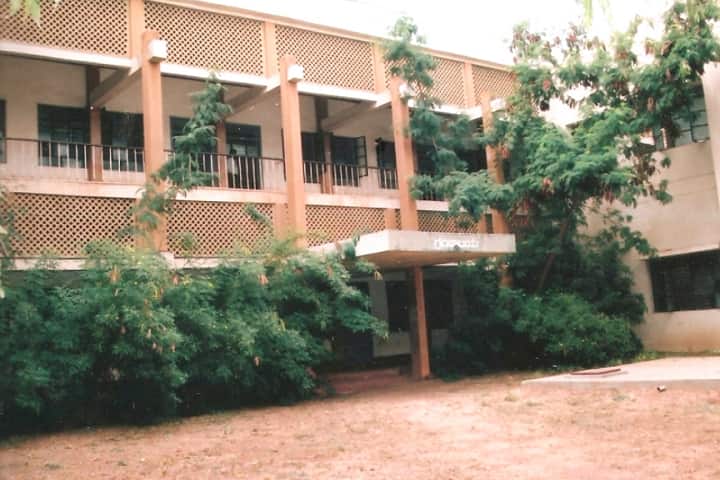 ARG College of Arts and Commerce, Davanagere campus in Davanagere, Karnataka, India