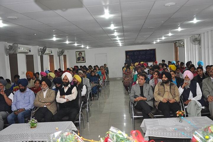 Gujranwala Guru Nanak Khalsa College campus in Ludhiana, Punjab, India — photo 6