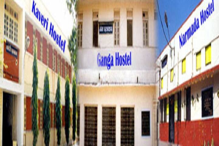 Government Kamla Raja Girls Post Graduate College campus in Gwalior, Madhya Pradesh, India — photo 4