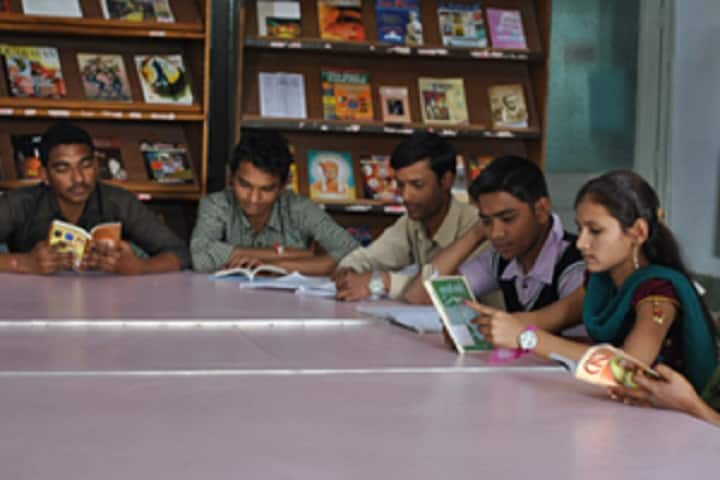 Smt RD Shah Arts and Smt VD Shah Commerce College campus in Dholka, Gujarat, India — photo 5