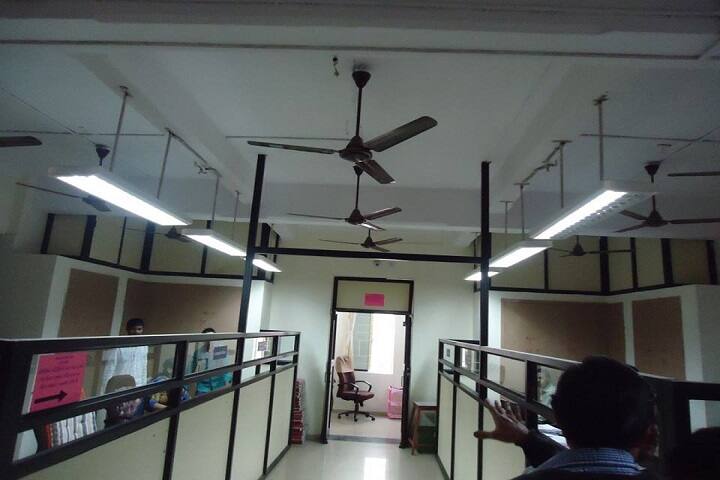 Shri Bhikhabhai Patel Arts College campus in Anand, Gujarat, India — photo 5