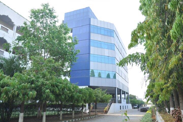 HKBK College of Engineering campus in Bangalore, Karnataka, India — photo 1