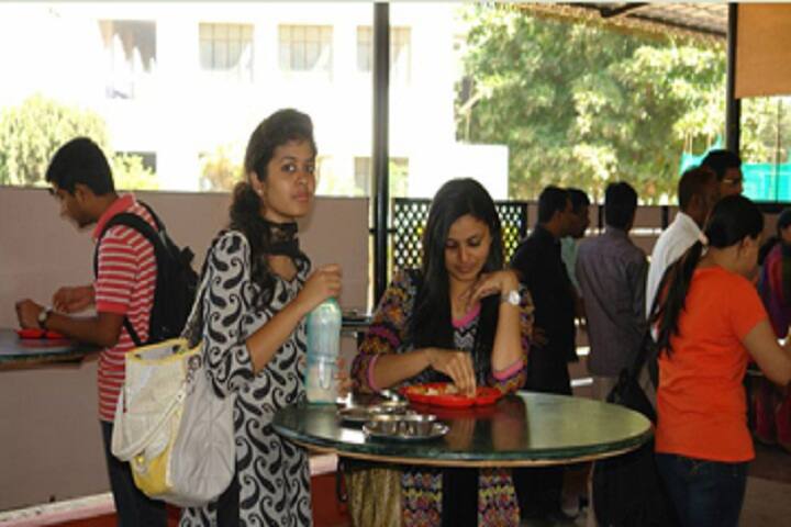 HKBK College of Engineering campus in Bangalore, Karnataka, India — photo 2