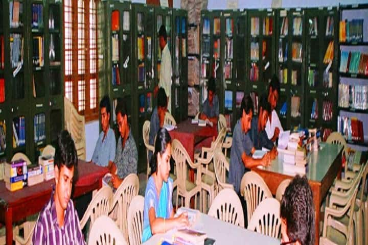 Keshav Kamla Mahavidyalaya campus in Lakhimpur Kheri, Uttar Pradesh, India — photo 1