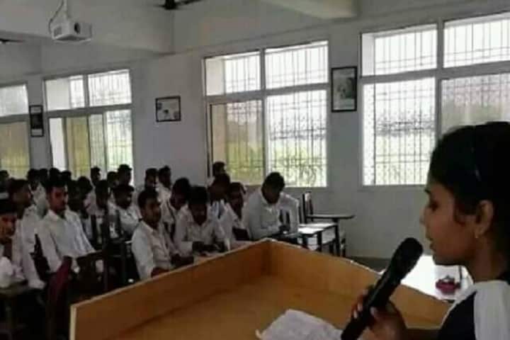Kamla Nehru Vidhi Sansthan campus in Sultanpur, Uttar Pradesh, India — photo 2