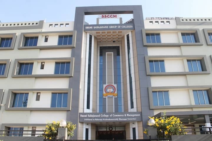 Shree Swaminarayan College of Commerce and Management campus in Bhavnagar, Gujarat, India — photo 1