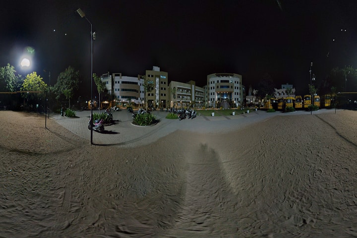 Shree Swaminarayan College of Commerce and Management campus in Bhavnagar, Gujarat, India — photo 5