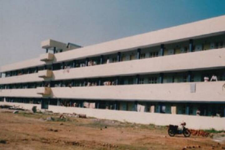 Smt SH Gardi Commerce College campus in Kankanpur, Gujarat, India — photo 2