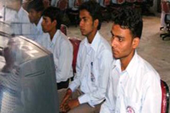 Sri Yagya Narayan Pandey Degree College campus in Allahabad, Uttar Pradesh, India — photo 1